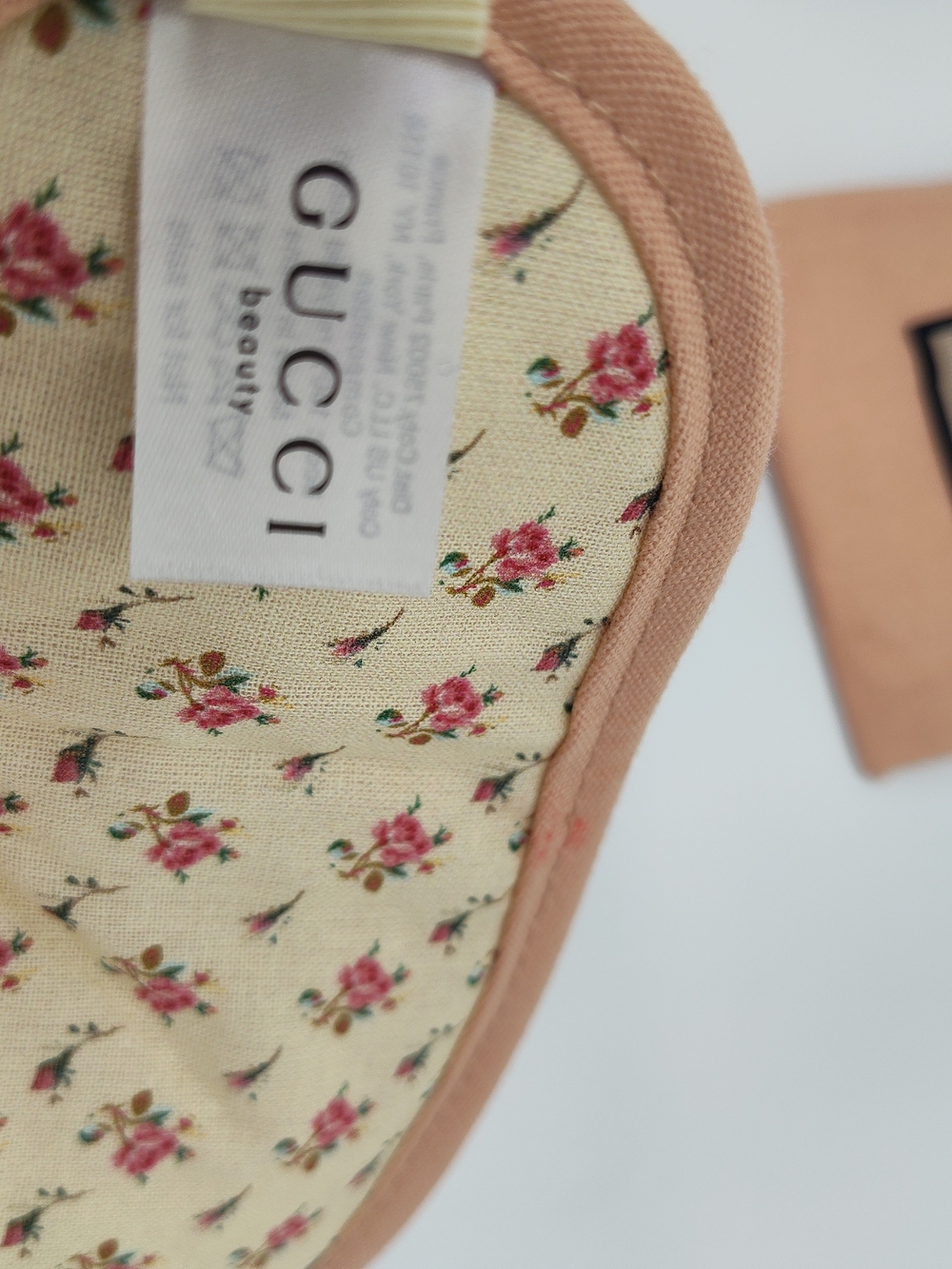 GUCCI Beauty Quilted Sleep Mask Travel Set Blush Pink Floral NIP GWP NWT - Picture 3 of 6